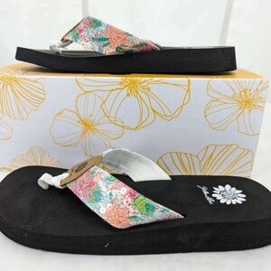 Yellow Box Flip Flops Pink White Sz 7.5